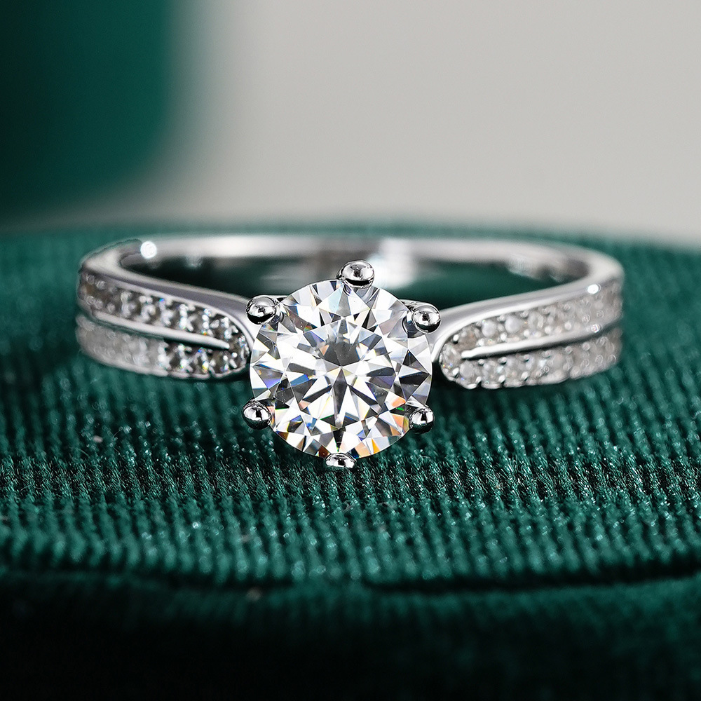 Moissanite Engagement Ring 1 Carat - Anello di fidanzamento classico Moissanite a