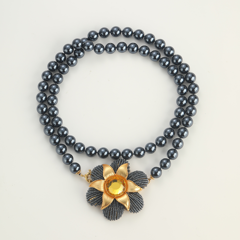 Collana di perle a strati Donn - Necklaces recensione e prezzo