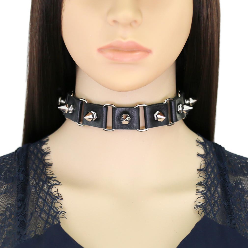 Collane con colletto girocollo - Goth Punk Spike Choker recensione e prezzo