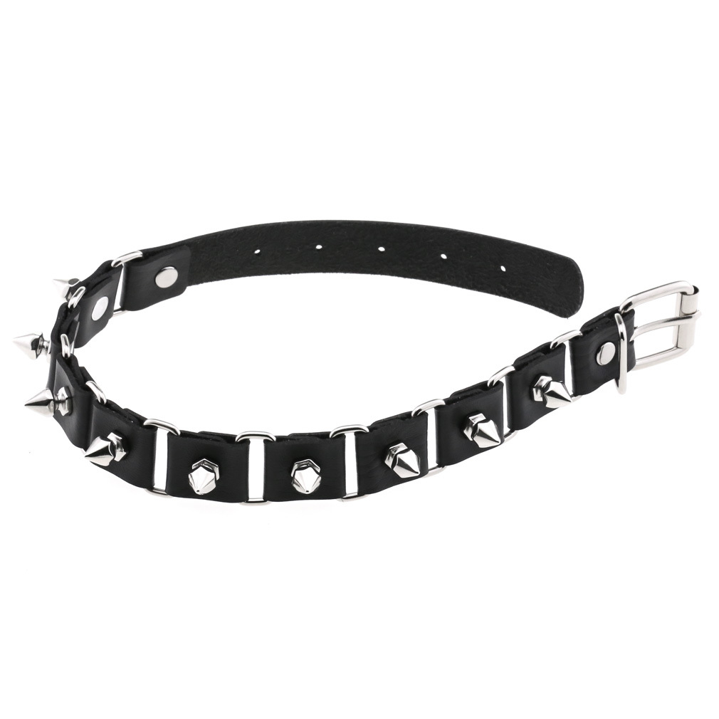 Collane con colletto girocollo - Goth Punk Spike Choker recensione e prezzo