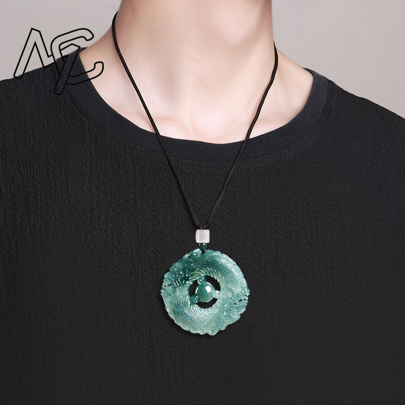 Collana con Pendente in Giada  - Necklaces recensione e prezzo